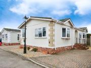 2 bedroom detached house for sale