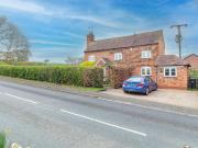 2 bedroom detached house for sale