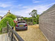 2 bedroom detached house for sale
