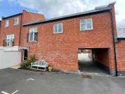 2 bedroom detached house for sale