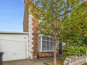 2 bedroom detached house for sale