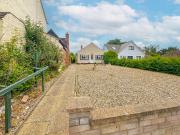 2 bedroom detached house for sale