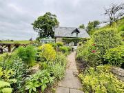 2 bedroom detached house for sale