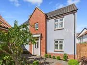 2 bedroom detached house for sale