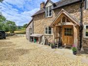 2 bedroom detached house for sale