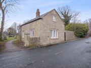 2 bedroom detached house for sale