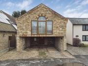 2 bedroom detached house for sale