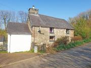 2 bedroom detached house for sale