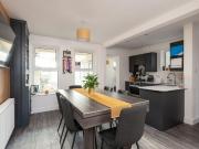 2 bedroom detached house for sale