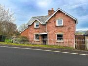 2 bedroom detached house for sale
