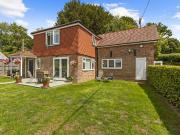 2 bedroom detached house for sale