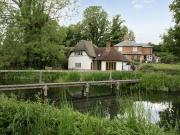 2 bedroom detached house for sale