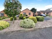 2 bedroom Detached House for sale, Chatsworth Court,...