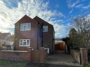 2 bedroom detached house for sale in Albion Road...