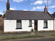 2 bedroom detached house for sale in Castle Street...