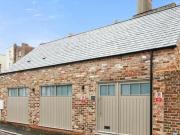 2 Bedroom Detached House For Sale In Cheltenham,...