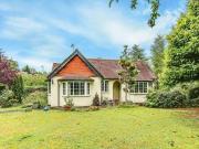 2 Bedroom Detached House For Sale In Purley, Surrey