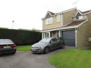 2 bedroom detached house for sale in The Copse Bramley...