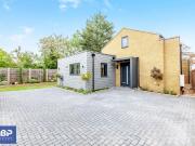 2 bedroom detached house to rent