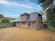 2 bedroom detached house to rent