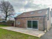 2 bedroom detached house to rent