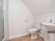 2 bedroom detached house to rent