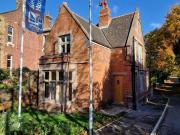 2 bedroom detached house to rent
