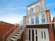 2 bedroom detached house to rent