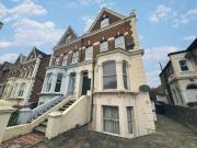 2 bedroom duplex for rent in North Avenue, Ramsgate,... 2 bedroom duplex for rent in North Avenue, Ramsgate,...