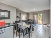 2 Bedroom Duplex in Honeydew