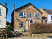 2 bedroom duplex to rent