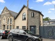 2 Bedroom End Of Terrace House