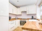 2 bedroom end of terrace house for rent in Alverstone...