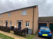 2 bedroom end of terrace house for rent in Ascot Close...