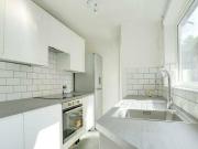 2 bedroom end of terrace house for rent in Hillside...