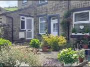 2 bedroom end of terrace house for rent in Ingram...