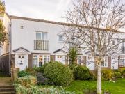 2 bedroom end of terrace house for rent in Kew Street,...