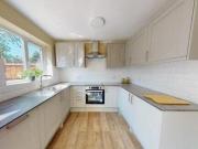 2 Bedroom End Of Terrace House For Rent In Lenton,...