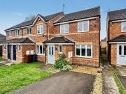 2 bedroom end of terrace house for rent in Mercer Drive,...