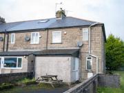 2 bedroom end of terrace house for rent in New Cottages...