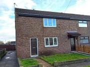 2 bedroom end of terrace house for rent in Oakley Green...