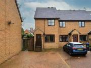 2 bedroom end of terrace house for rent in Old Town...