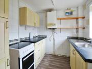 2 bedroom end of terrace house for rent in Peart Drive,...
