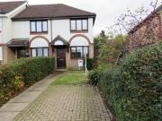 2 bedroom end of terrace house for rent in Pimpernel...