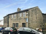 2 Bedroom End Of Terrace House For Rent In Quarmby,...