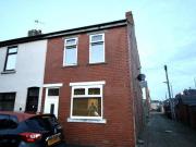2 bedroom end of terrace house for rent in Rhyl Street...