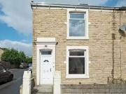 2 bedroom end of terrace house for rent in Spread Eagle...