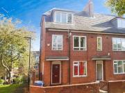 2 bedroom end of terrace house for rent in Spring Garden...