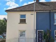2 bedroom end of terrace house for rent in Station Road...