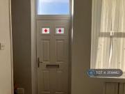 2 bedroom end of terrace house for rent in Victoria...